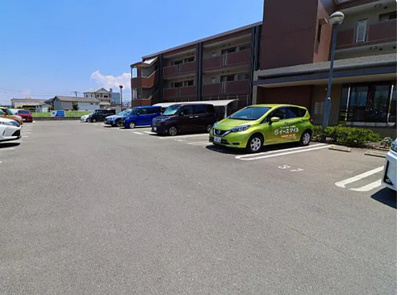 【駐車場】 | ラプルミエール