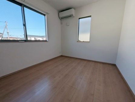 クレール与野の洋室