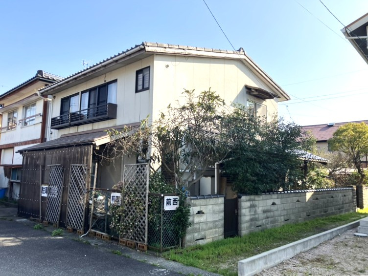 米子市富益町　中古住宅の外観
