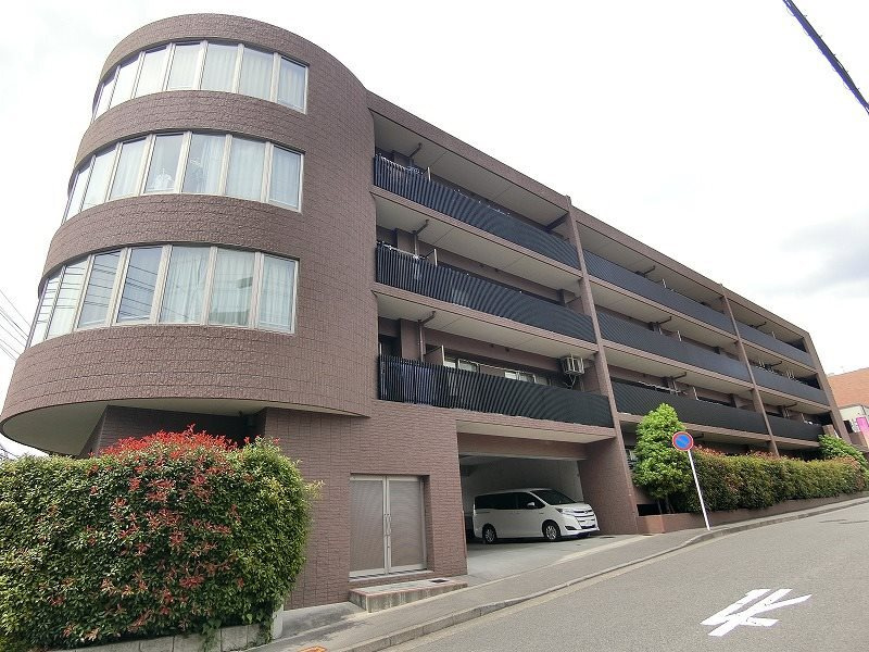 グレイスコート