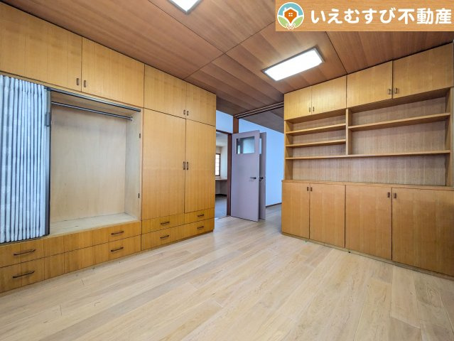 熊谷市末広3丁目　中古戸建の洋室
