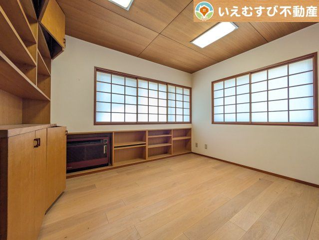 熊谷市末広3丁目　中古戸建の洋室