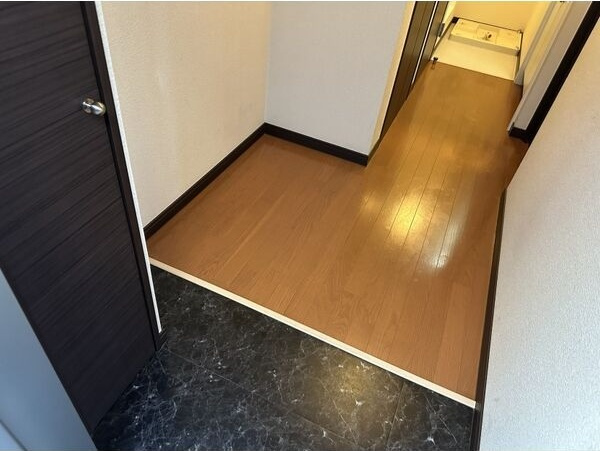 アビテ池下の玄関