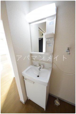 【洗面所】 | グランドールイズミⅢ | 脱衣スペースもあります