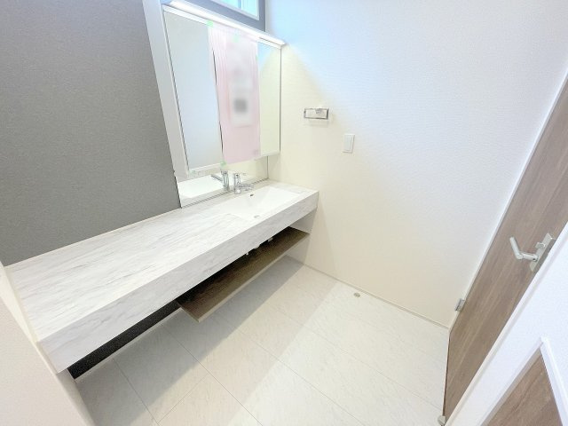 【洗面所】 | ふじみ野市川崎2丁目　新築一戸建住宅　全6棟　(ふじみ野店) | ホテルライクな洗面所、朝の身支度がはかどります♪