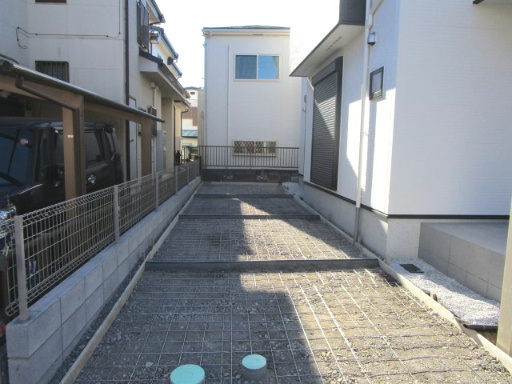 北本市本宿７丁目　新築住宅の駐車場