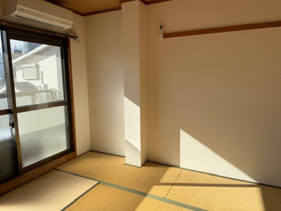 【和室】 | ロイヤル八尾 | 柔らかい畳が心地よい和室