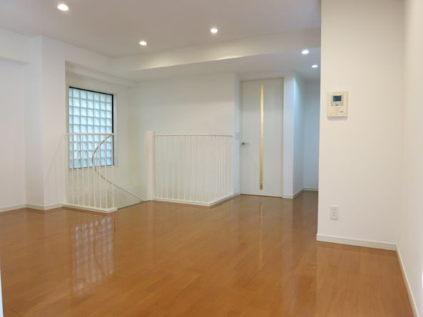 【居間・リビング】レジデンス三宿 