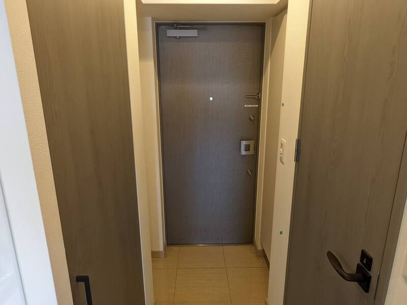 レジュールアッシュOSAKA新深江の玄関