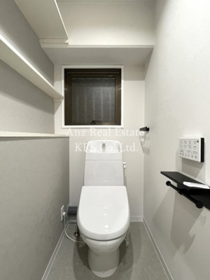 【トイレ】 | アルカディアイン | 冬場での使用や清潔好きの方にうれしい温水洗浄便座♪窓あり！