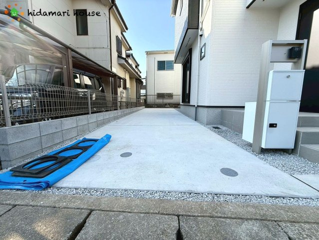 北本市本宿7丁目第1期　新築戸建　リナージュ01の駐車場