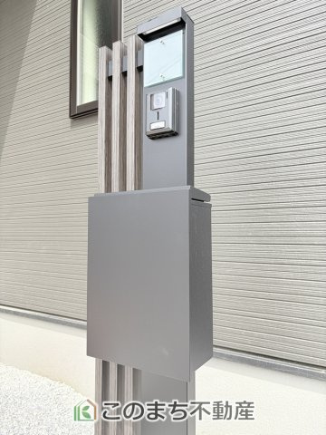 グラファーレ宇都宮市雀の宮5期の設備|留守時の配達物は宅配ボックスで受け取ることができて便利です♪
