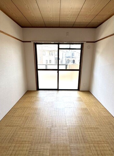 ファミールＴ・Ｊの寝室