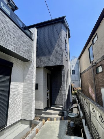 練馬区田柄4丁目　長期優良住宅×ZEH水準　省エネ邸宅　限定2棟の外観|B号棟