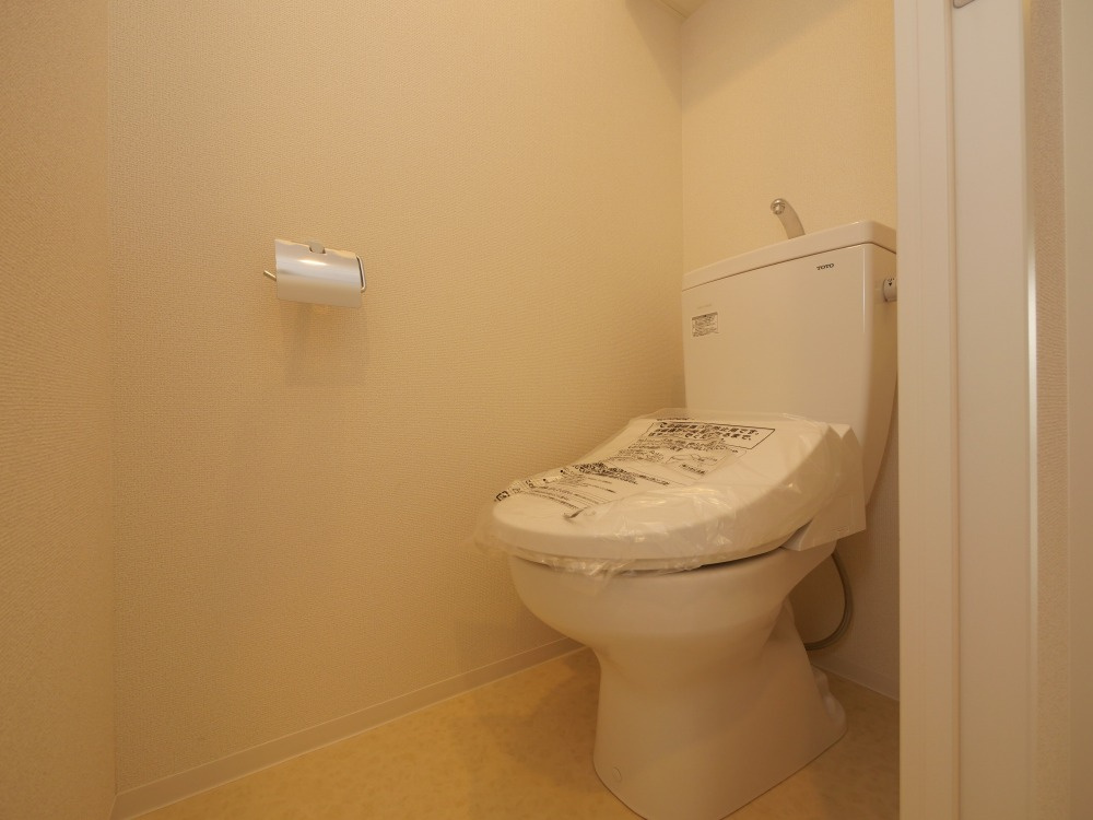 セレニテ夕陽丘エクラのトイレ