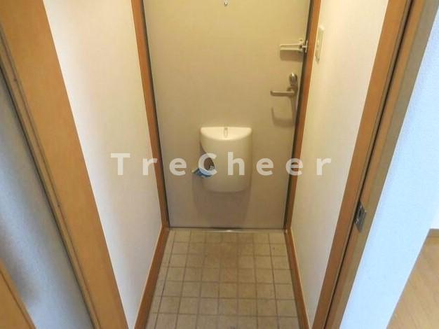 アミューズ北新宿の玄関