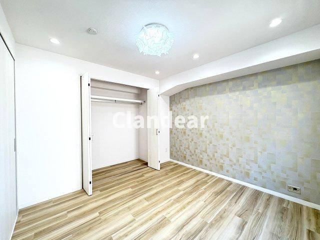 キャッスルマンション新小岩の洋室|ドキドキの新生活も、安心してスタート。ぴったりの住まいを見つけませんか？クランディアが一緒に住まい選びをサポートします‼　まずは、お気軽にお問合せください　＃クランディア
