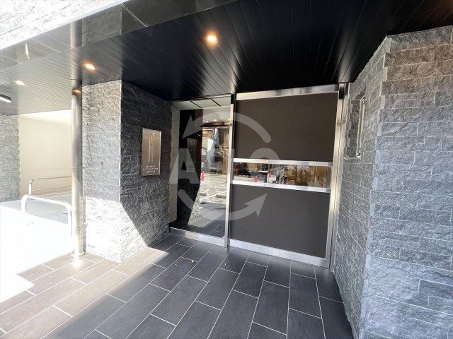 アドバンス天王寺南パキラのエントランス|アドバンス天王寺南パキラ　エントランス