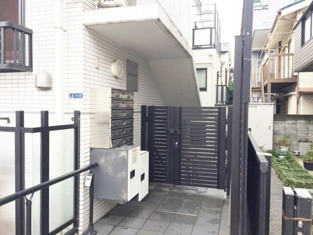 アニールのエントランス