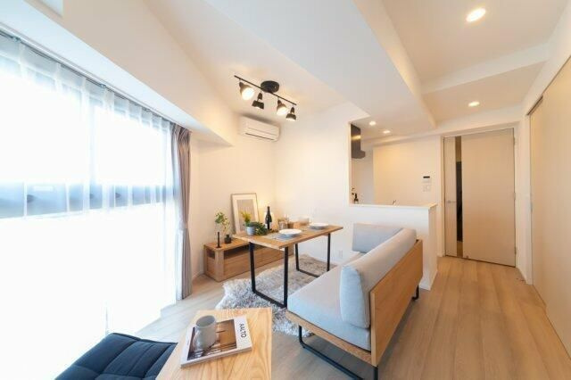 プラウドフラット渋谷笹塚の居間・リビング