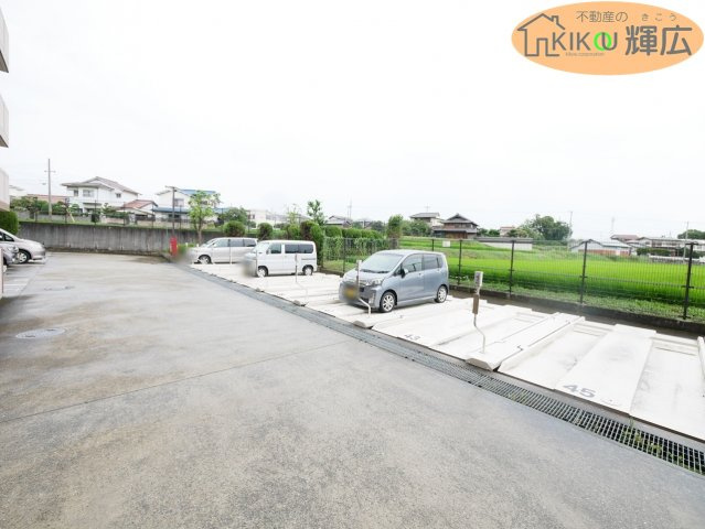 【駐車場】 | プレステージ明石魚住Ⅲ　3階