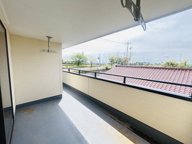 新築　前橋市小屋原町第１　Livele Garden.S　1号棟のバルコニー|現地写真　日当たりの良い広々バルコニー！どのお部屋からも行き来できます。							
