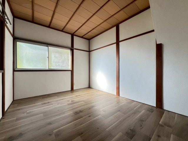 千代が丘２丁目貸家の居間・リビング