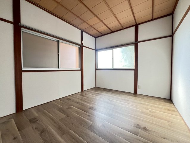 千代が丘２丁目貸家の居間・リビング