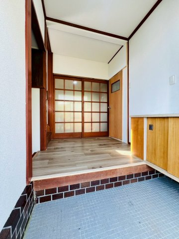 千代が丘２丁目貸家の玄関