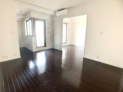 【内装】 | KDX川口幸町レジデンス | 明るい色調の室内です