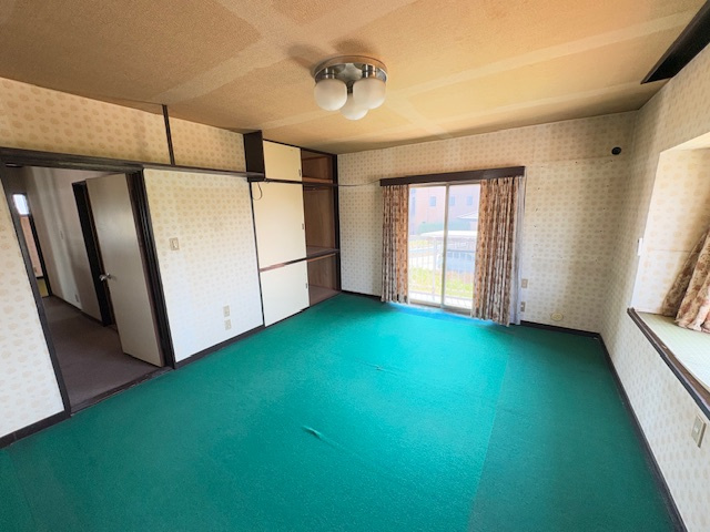 藤岡市本郷　中古1500の洋室