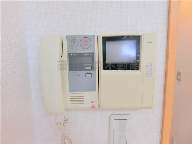 フレンドリーWESTの設備|TVモニター付オートロック