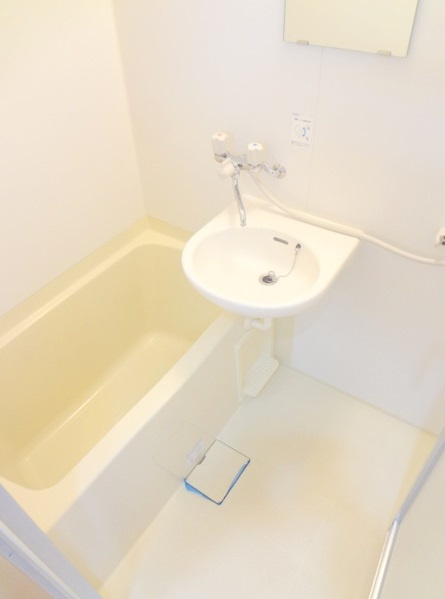 フレンドリーWESTの浴室