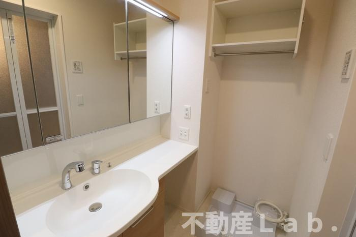 アクアフェリーチェ　B棟の洗面所