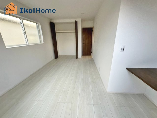 神戸市第4西区桜が丘東町4丁目　新築戸建の寝室|同社施工事例です●年中無休：当日予約可●より一層フローリング強くする10年保証のコーティングもご用意