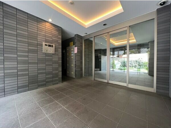 ハーモニーレジデンス名古屋今池のエントランス