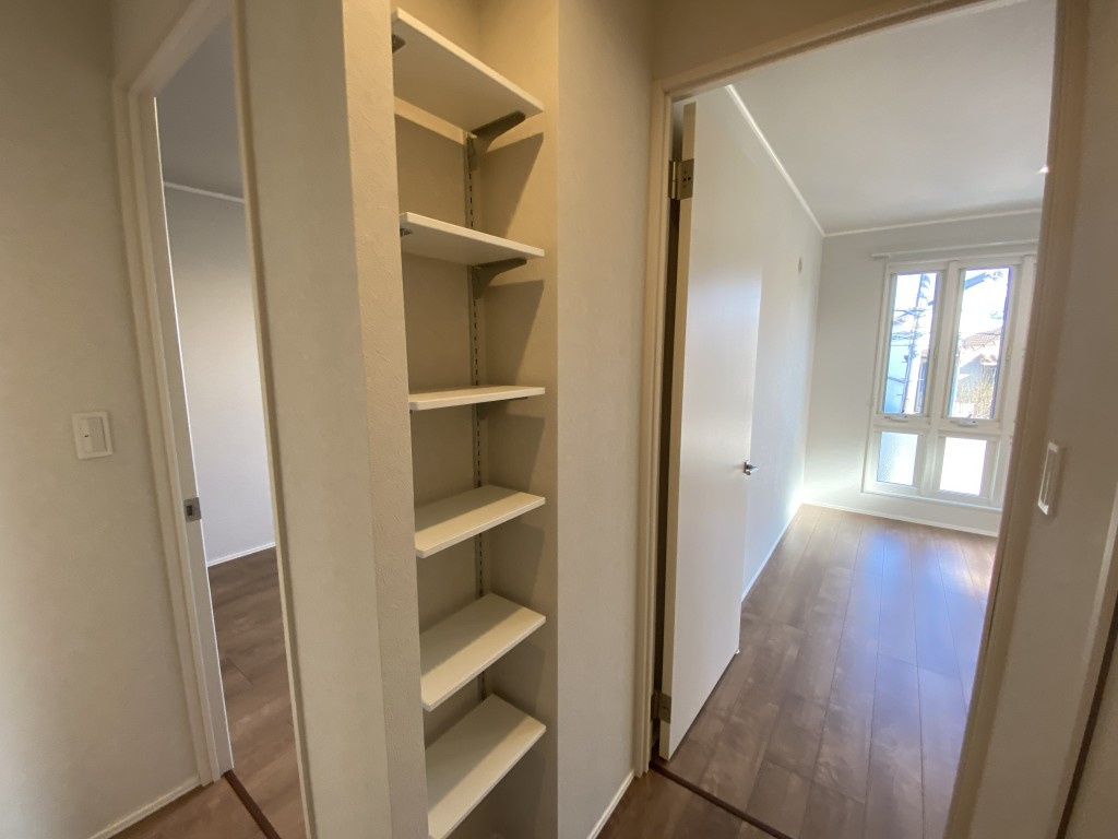 松ノ内町戸建 南側の内装