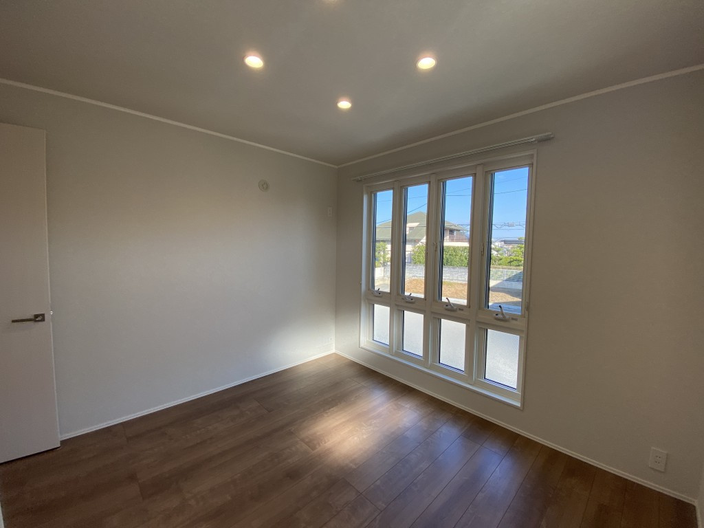 松ノ内町戸建 南側の居間・リビング