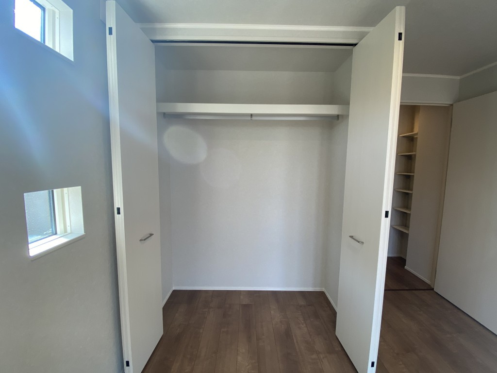 松ノ内町戸建 南側の収納