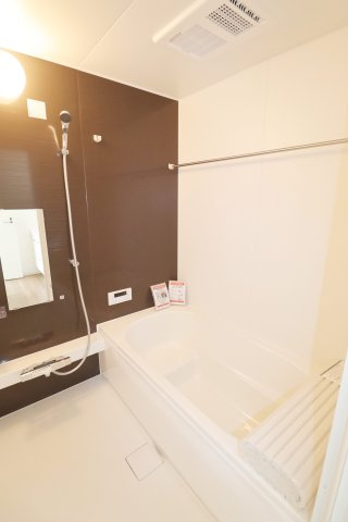 郡山市富久山町八山田字一本橋　　　  １号棟　　　明健小学校、明健中学区　の玄関|※同社施工例