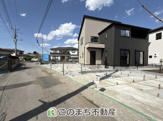 【前面道路含む現地写真】 | グラファーレ宇都宮市雀の宮5期　2号棟 | 前面道路含む現地写真
