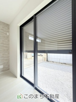 【設備】 | グラファーレ宇都宮市雀の宮5期　2号棟 | 同社施工物件の写真です。※建具やフローリング、その他仕様が違う場合がございます。