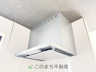 【キッチン】 | グラファーレ宇都宮市雀の宮5期　2号棟 | 同社施工物件の写真です。※建具やフローリング、その他仕様が違う場合がございます。