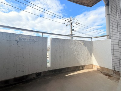 池田ビルのバルコニー|外からの目が気にならないバルコニーで洗濯物が干せます