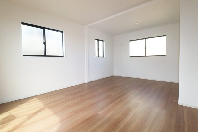 郡山市富久山町八山田字一本橋　　　  ２号棟　　　明健小学校、明健中学区　のバルコニー|※同社施工例