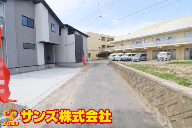 郡山市富久山町八山田字一本橋　　　  ２号棟　　　明健小学校、明健中学区　の外観|南東側前面道路