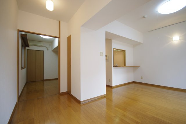 【居間・リビング】