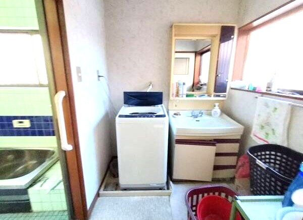 一宮市東五城のお家の洗面所