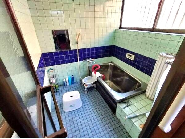 一宮市東五城のお家の浴室