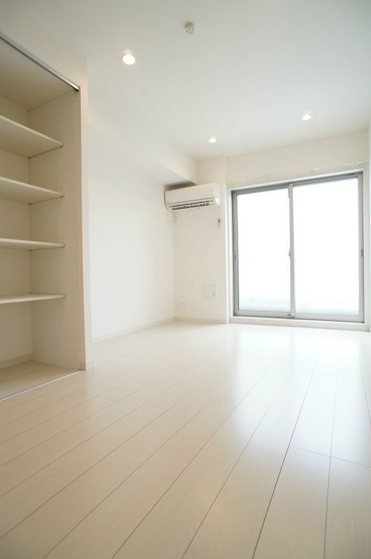 リブリ・y-éxitoの居間・リビング